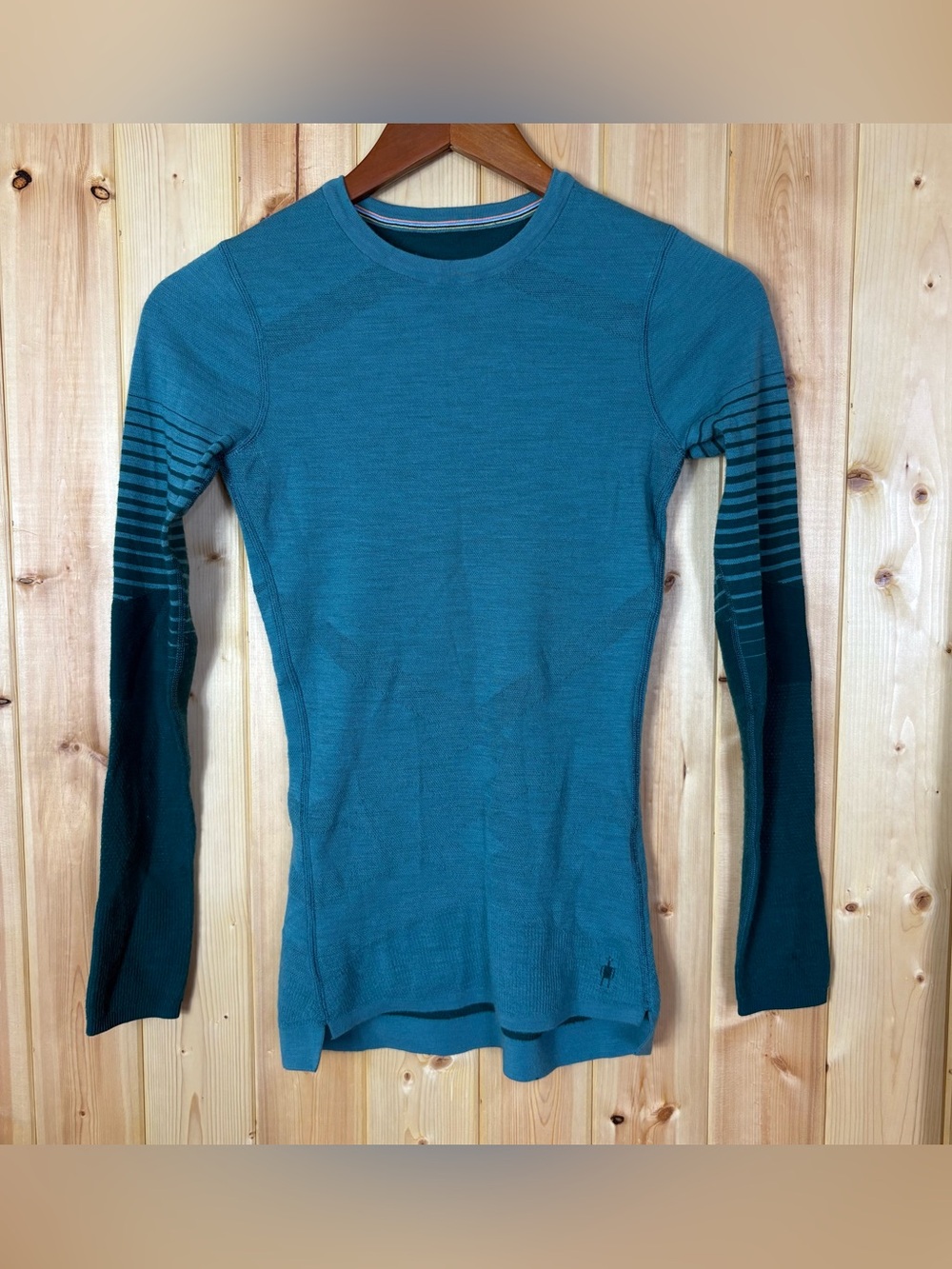 Smartwool women’s intraknit thermal baselayer size small camp hiking outdoors
